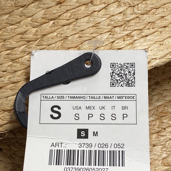 NWT. Zara Natural Raffia Hat with a Contrast Band. Size S. - Picture 7 of 10